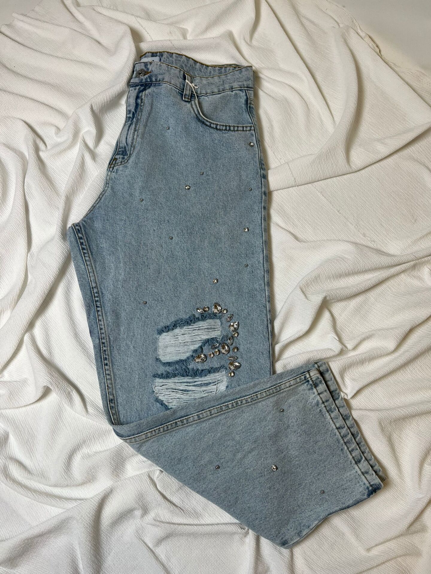 TAŞ DETAYLI MOM JEANS